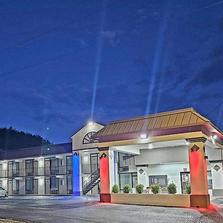 Super 8 By Wyndham Marion Nc Exterior foto