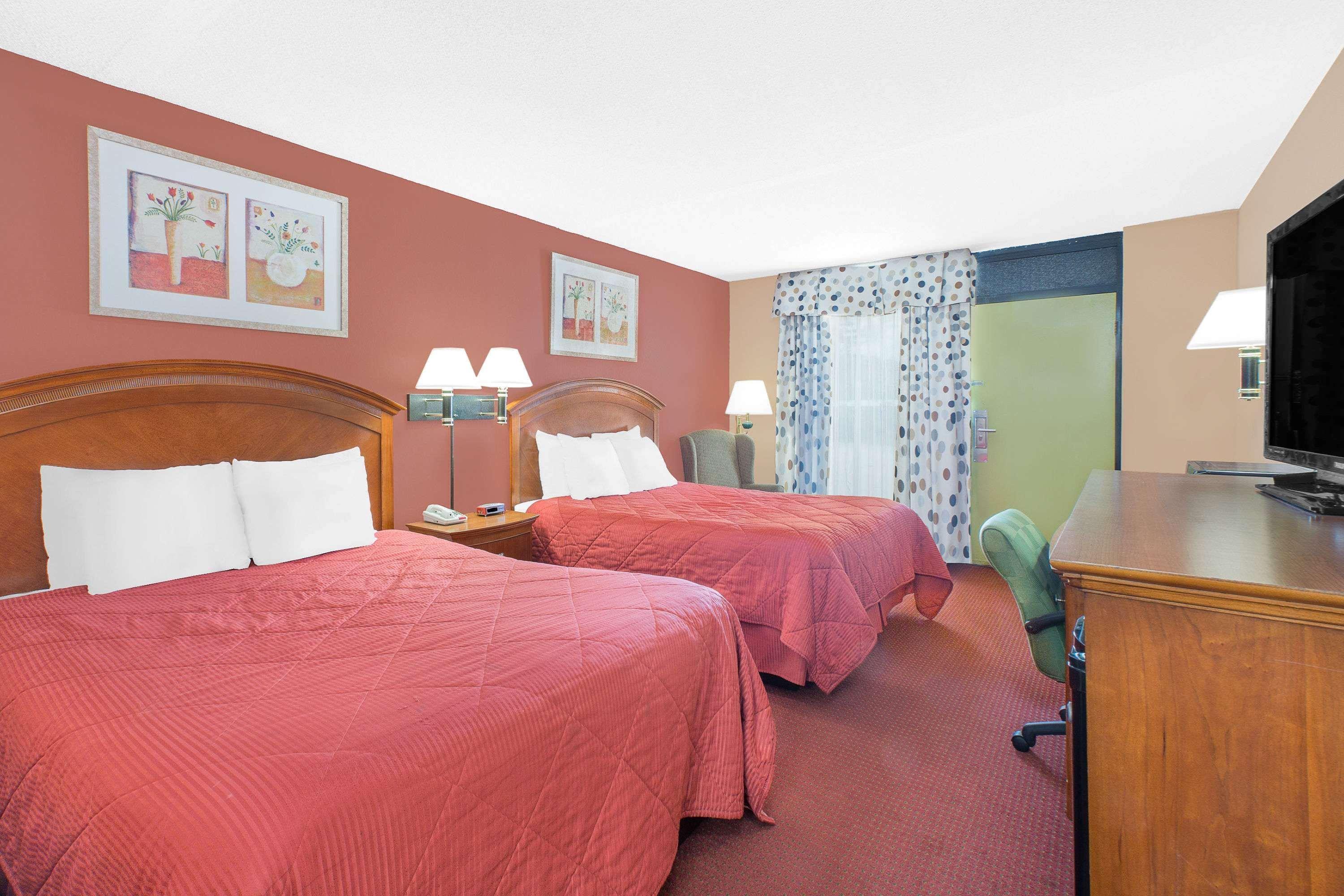 Super 8 By Wyndham Marion Nc Exterior foto